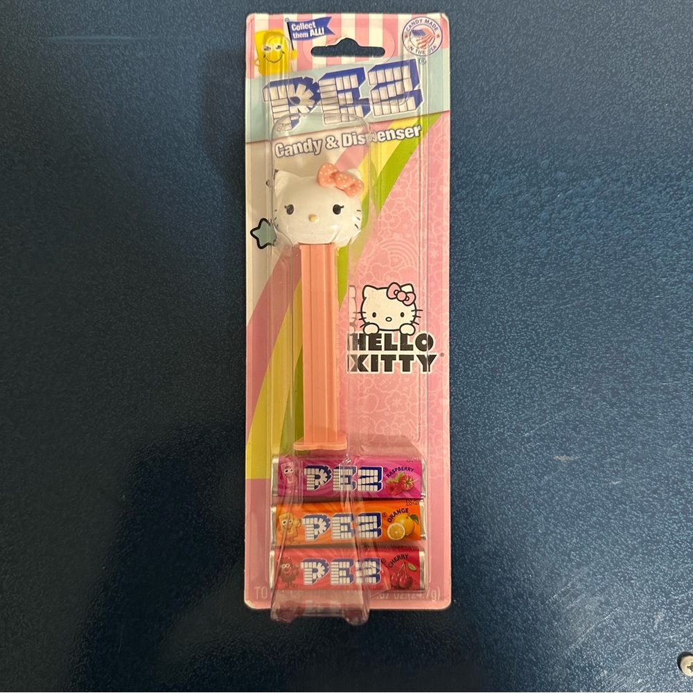Hello Kitty Pez Candy Dispenser Pink Brand New Sanrio Toy
